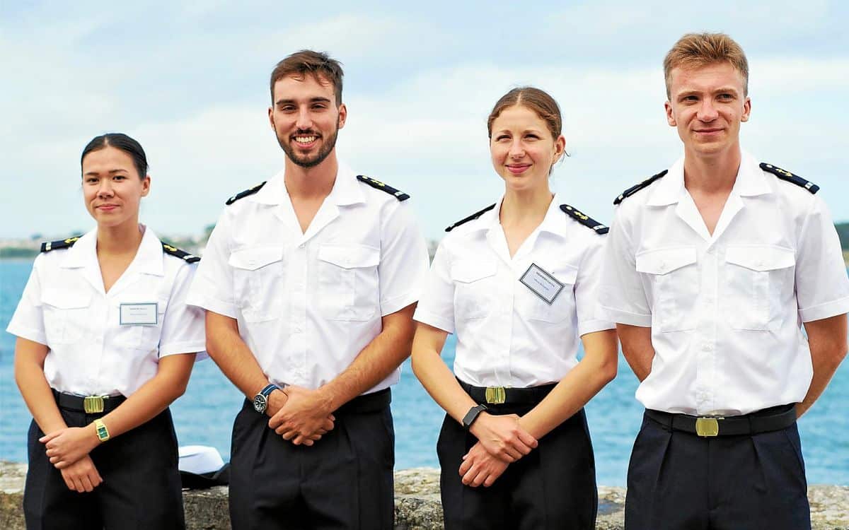, Projet né à Roscoff : quatre étudiants vont embarquer pendant un an avec la Marine pour étudier le plancton