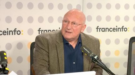 Jean-Gabriel Ganascia, professeur à Sorbonne Université, spécialiste de l’intelligence artificielle et de l’éthique des nouvelles technologies, était l'invité de franceinfo samedi 3 février. (FRANCE INFO / RADIO FRANCE)