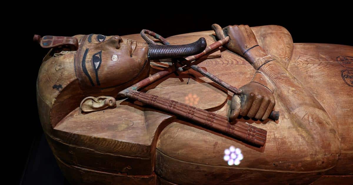 , Une partie du sarcophage du pharaon Ramsès II retrouvée en Égypte